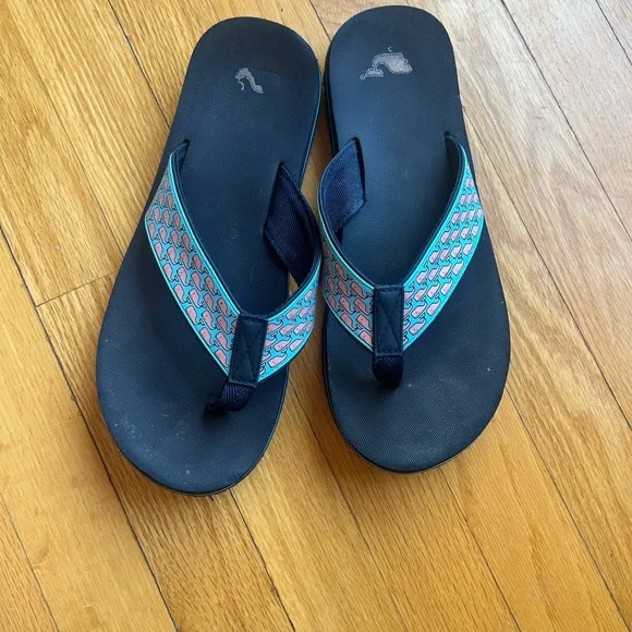 Vineyard Vines Navy and Pink Sandals - Picture 2 of 3